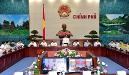 Thủ tướng Nguyễn Tấn Dũng: 'Buôn lậu tồn tại là do có cán bộ bảo kê'